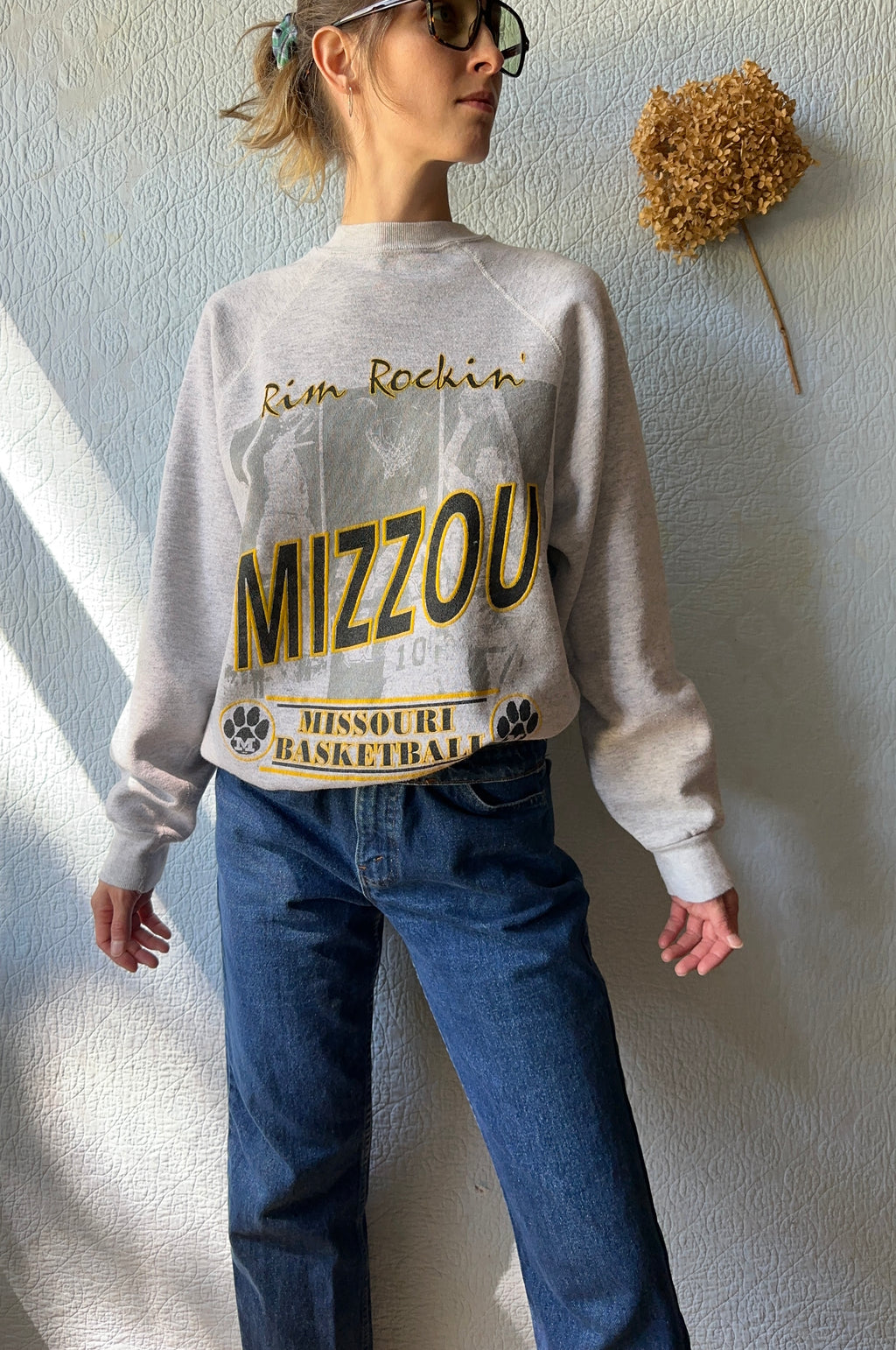 90's Mizzou Basketball Sweatshirt